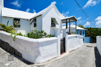 Traditional Bermuda Home on a Narrow Lane