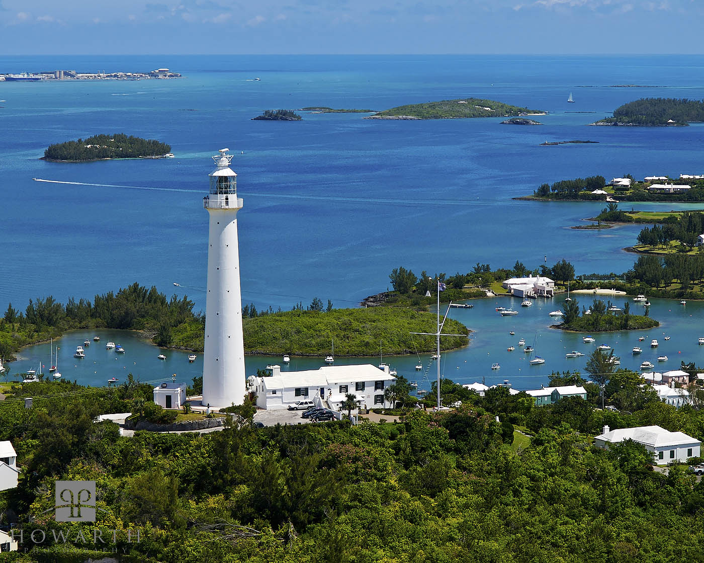 Gibbs Hill Lighthouse with Dockyard in the background